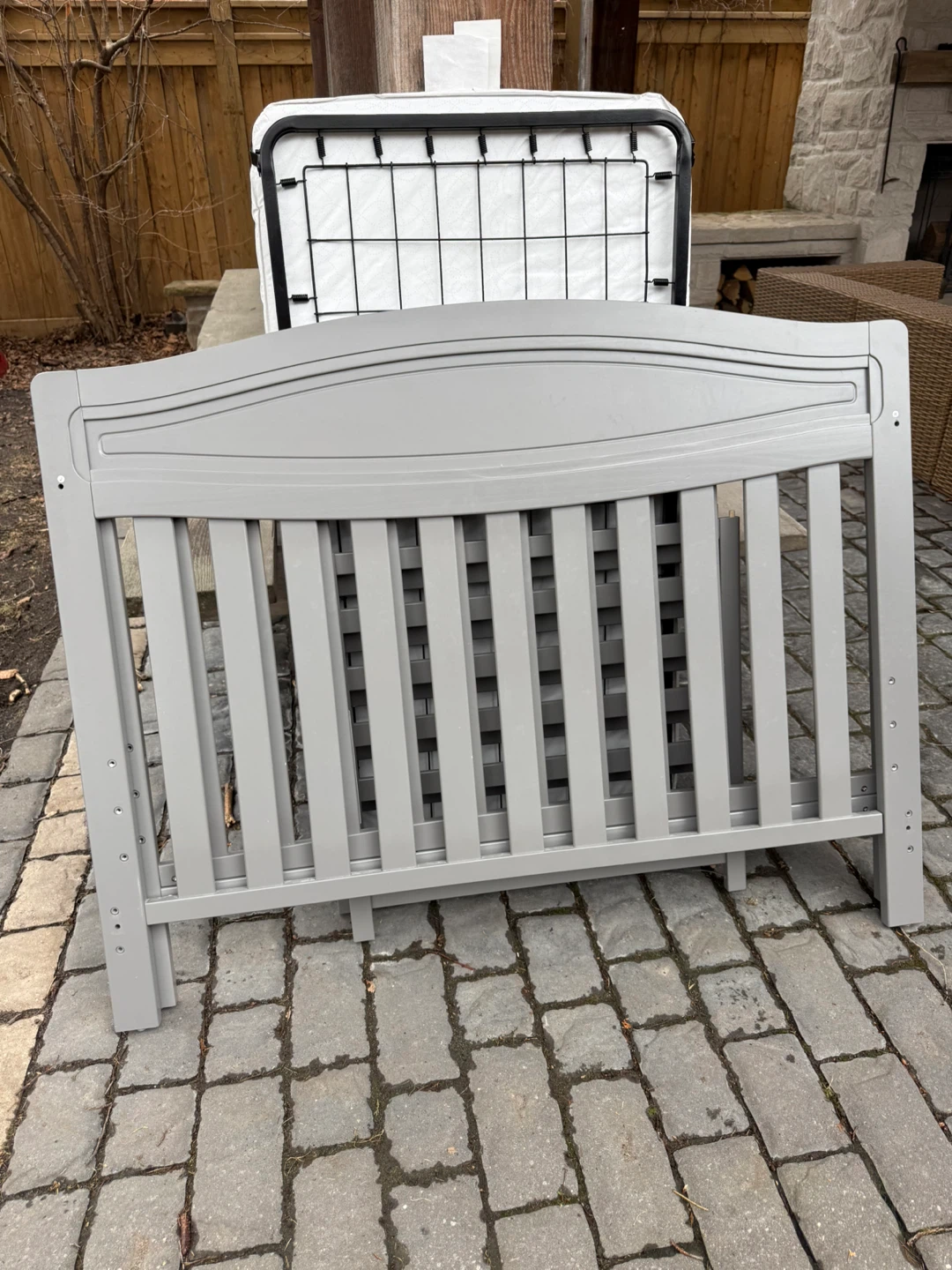 Baby Crib with Toddler Bed Conversion Kit - photo 3