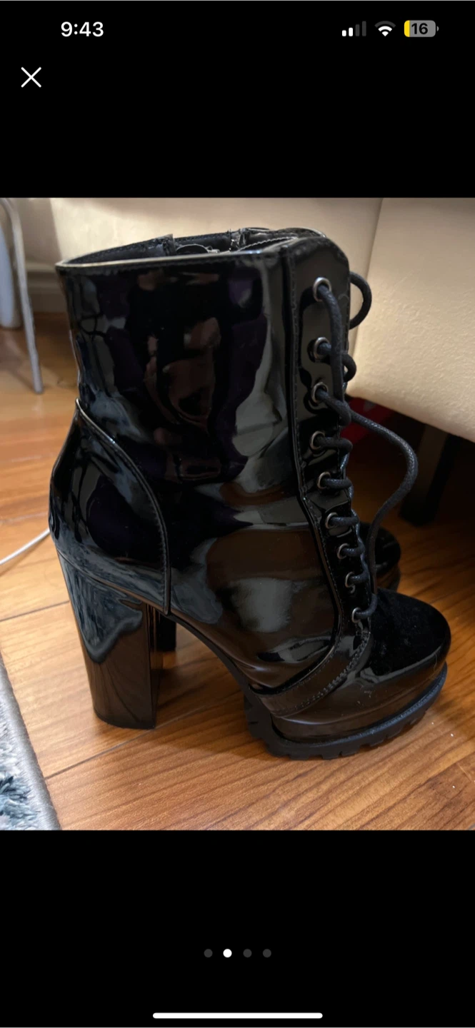 Black Chunky Heel Lace-Up Boots size 7