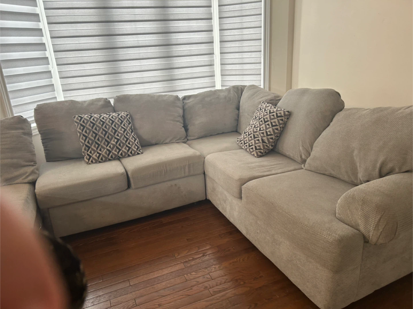 Light Grey Sectional Sofa with Chaise