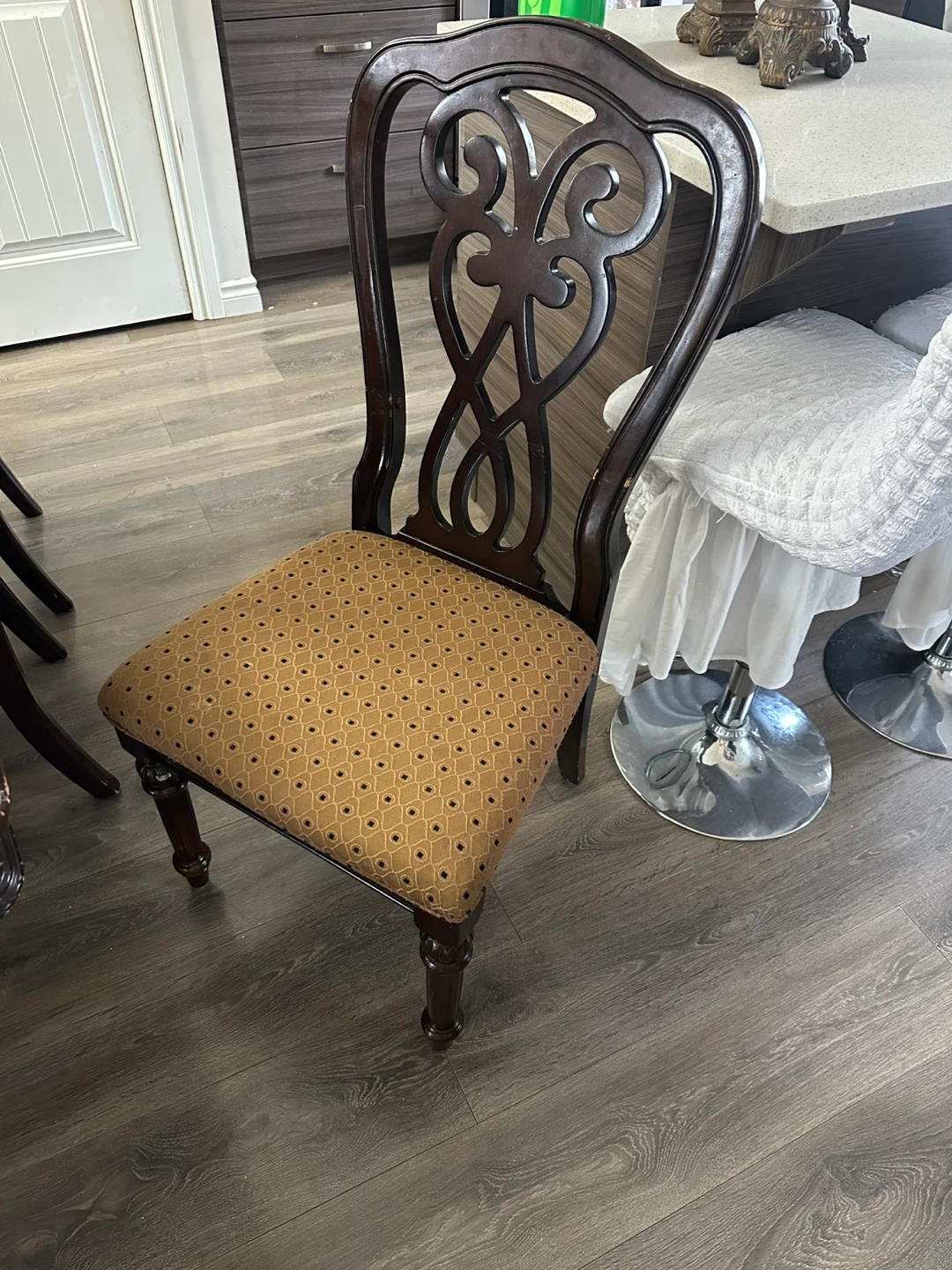 Dark Wood Dining Table with 4 Chairs - photo 2