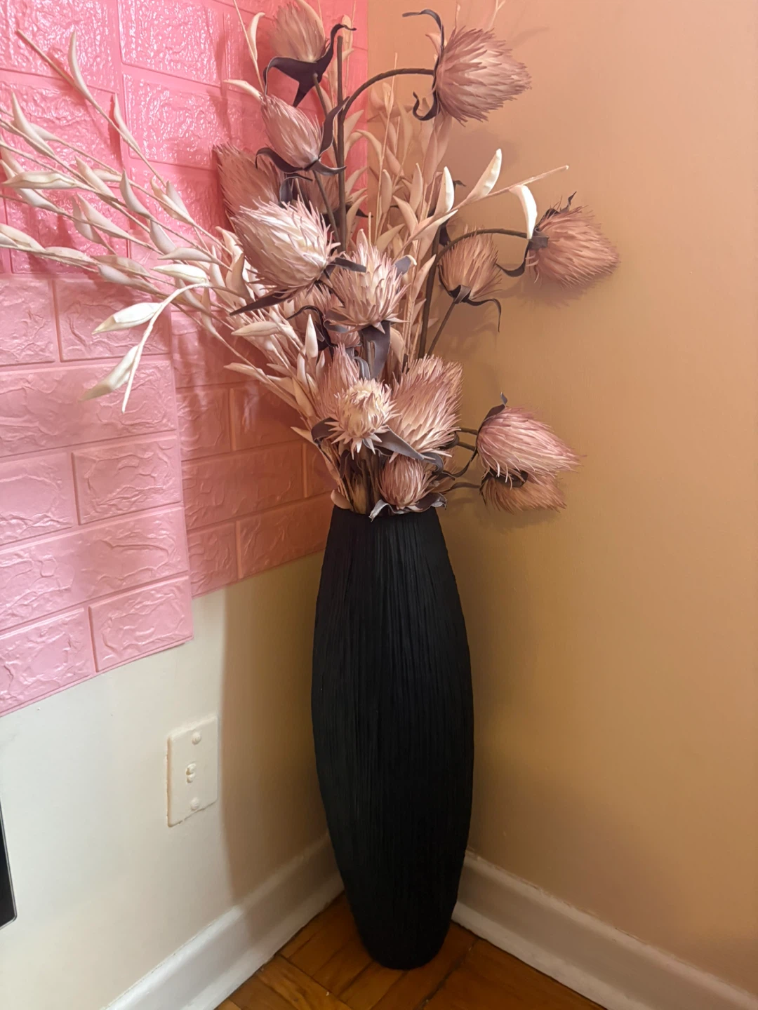 Black Textured Floor Vase with Dried Flowers - photo 2