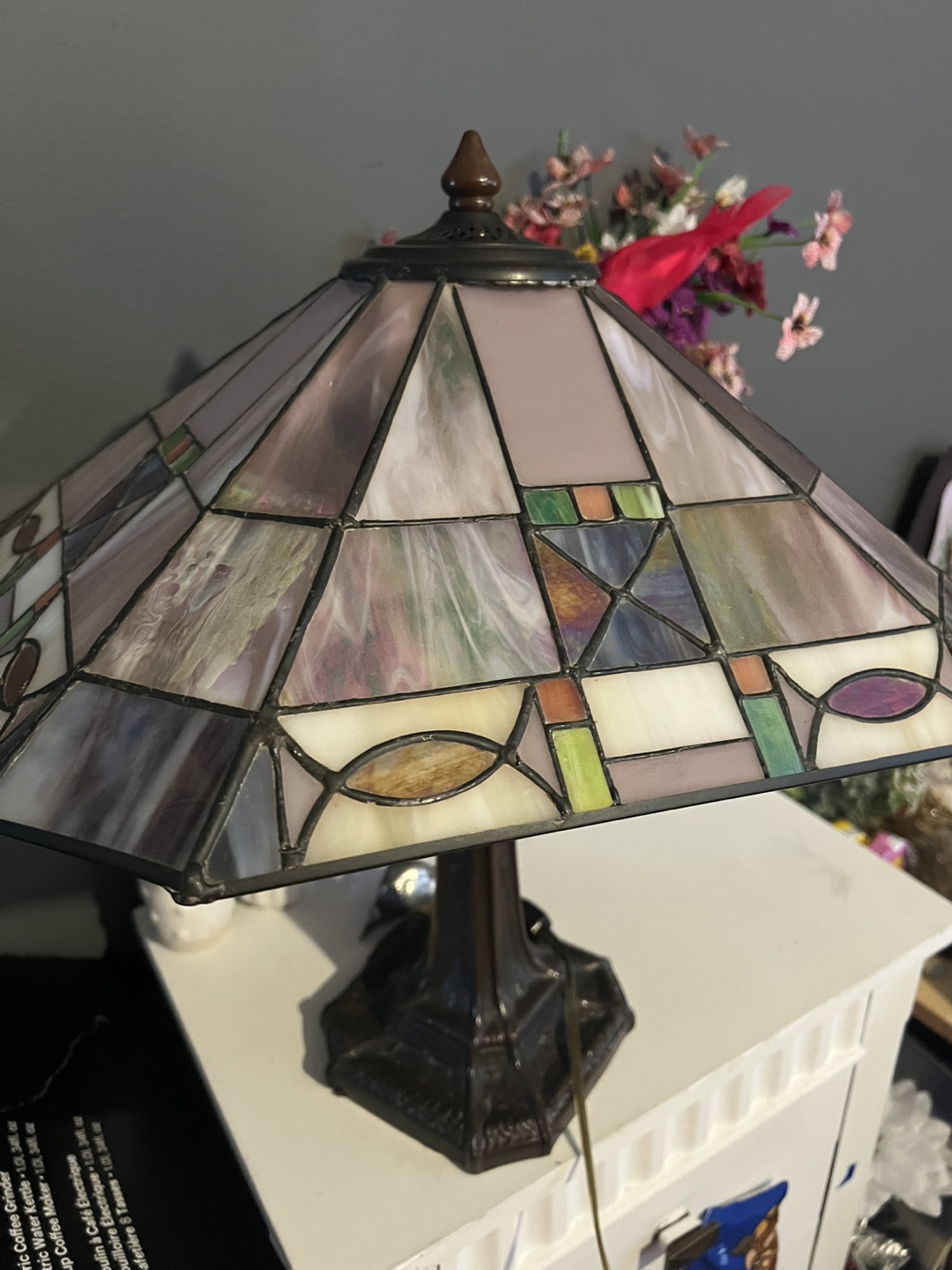 Tiffany Style Stained Glass Table Lamp - photo 2