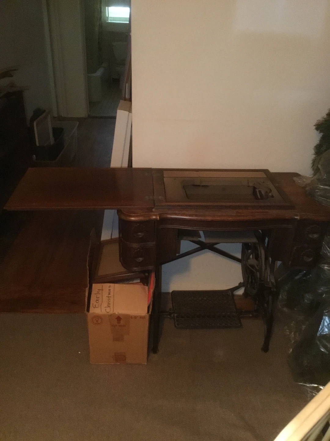 Vintage sewing table - Last Day Tues 3/31 - photo 3