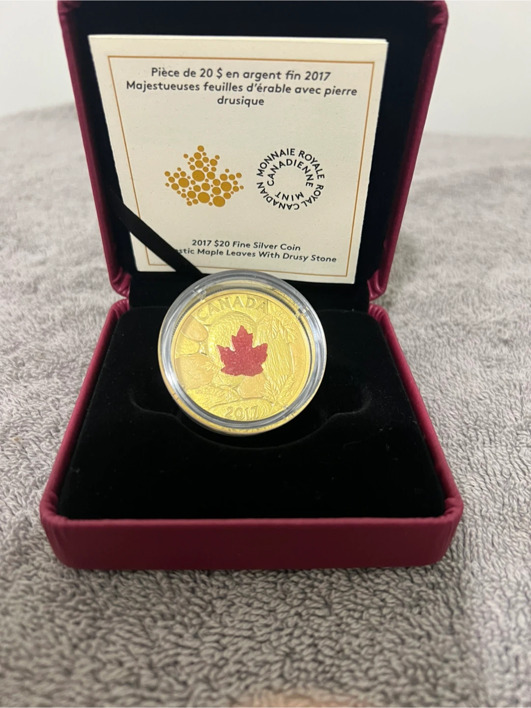 .9999 Majestic Silver Maple Leaf - photo 2