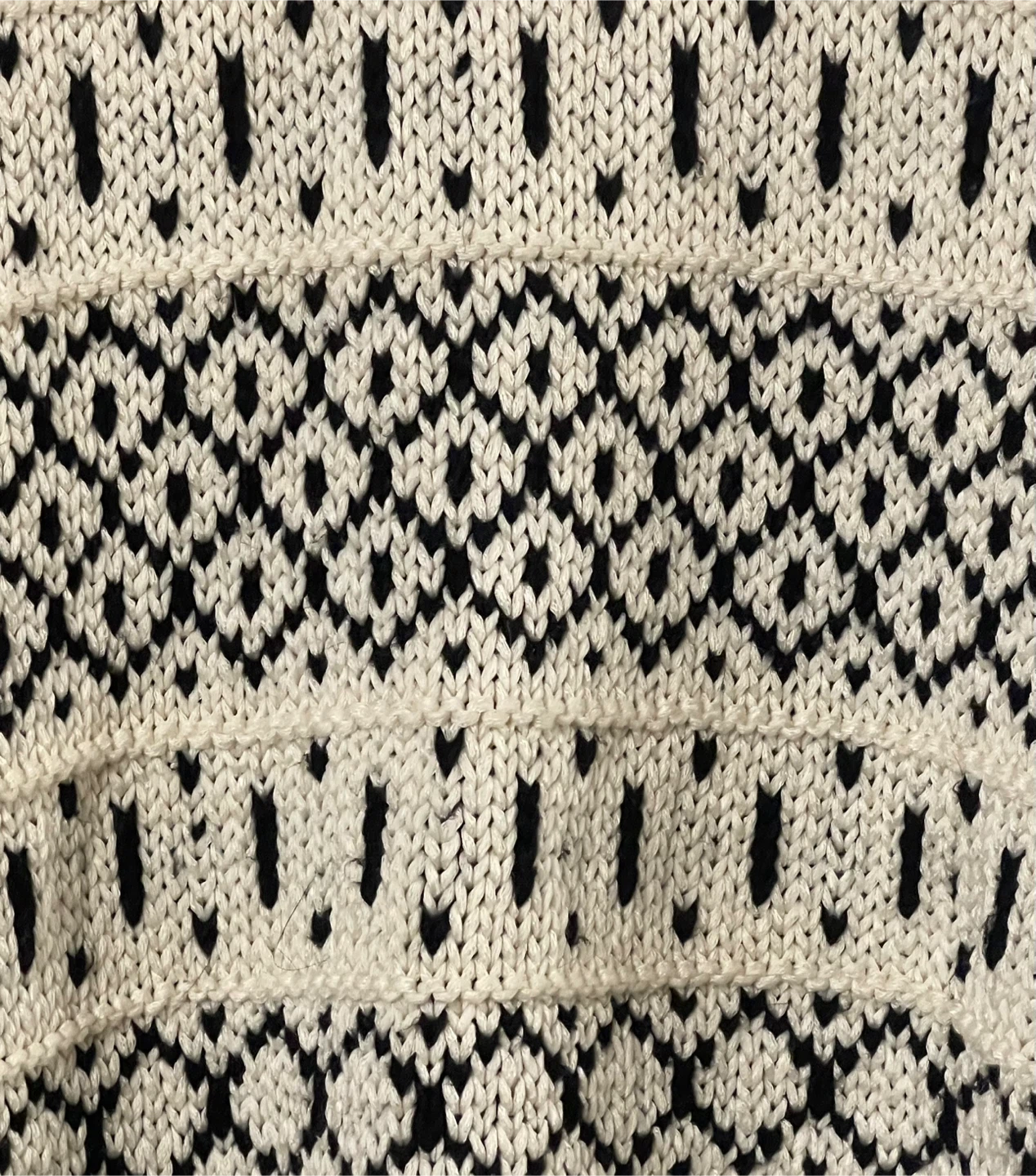 Devoted Women's Fair Isle V-Neck Sweater - Size Medium - photo 3