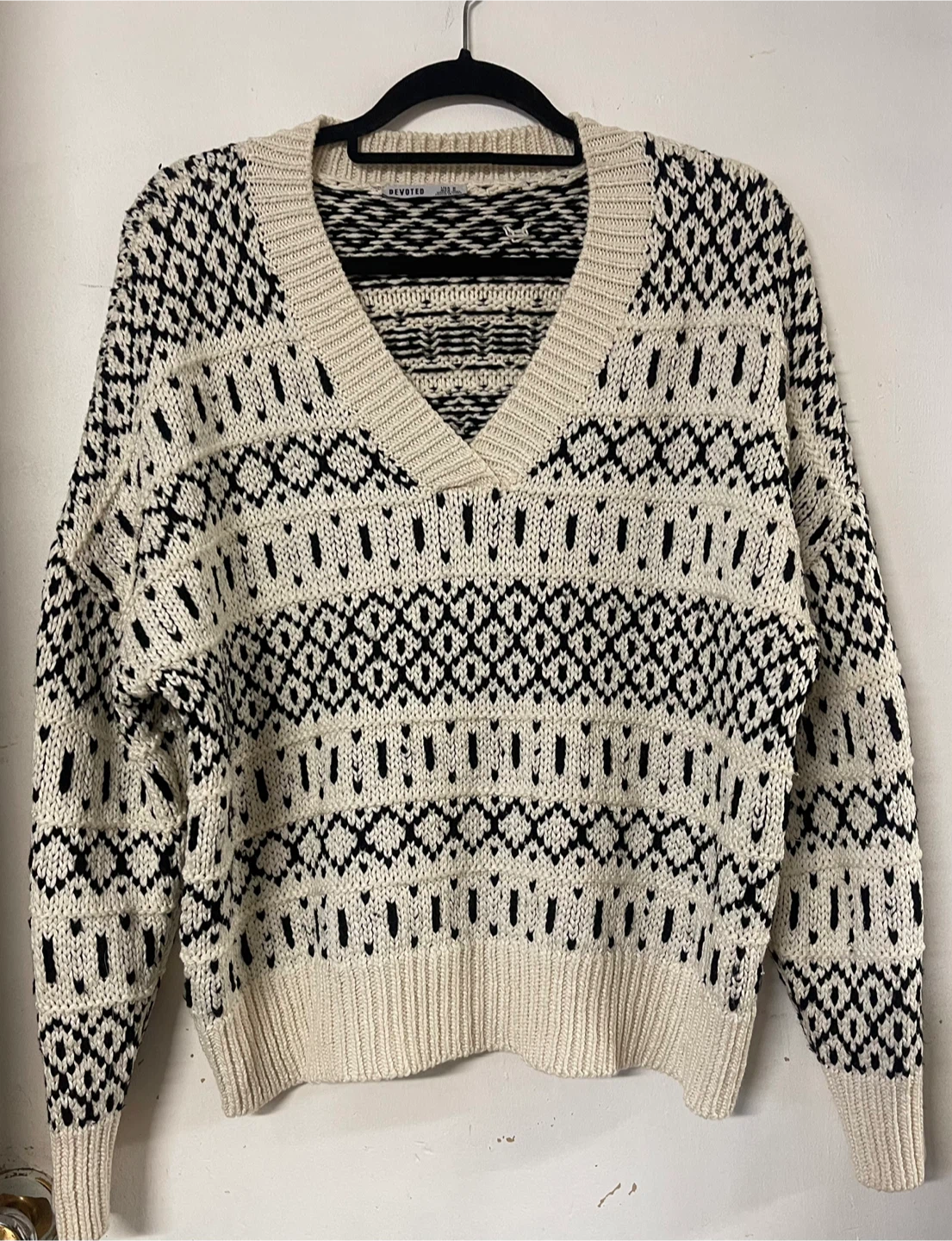 Devoted Women's Fair Isle V-Neck Sweater - Size Medium