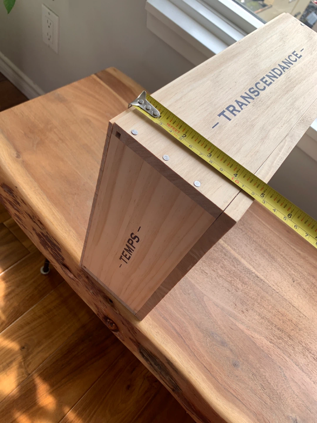 Gérard Bertrand Clos du Temple Wooden Wine Box - photo 3
