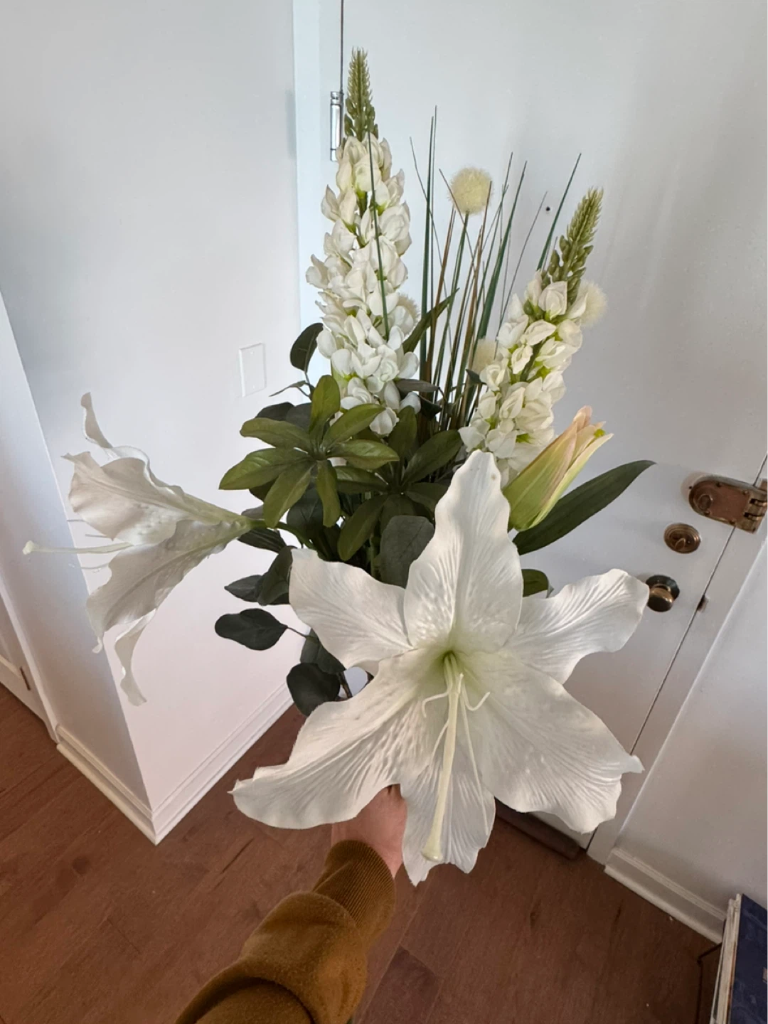 Artificial Flower Arrangement - White Lilies & Lupine - photo 3