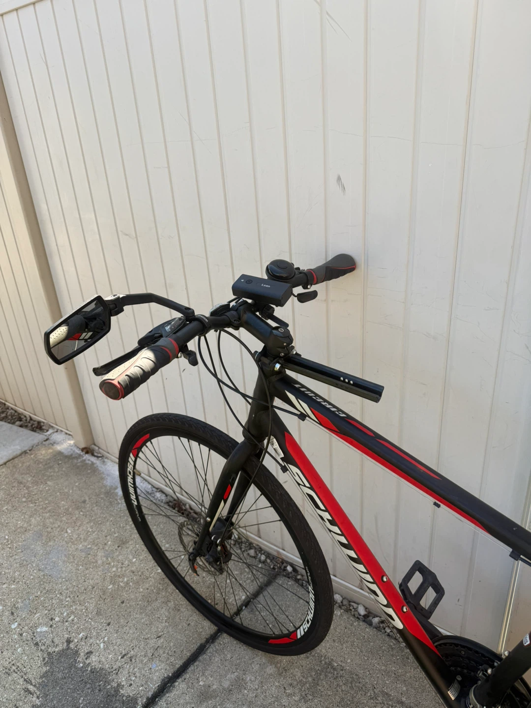 Schwinn Hybrid Bike - photo 5