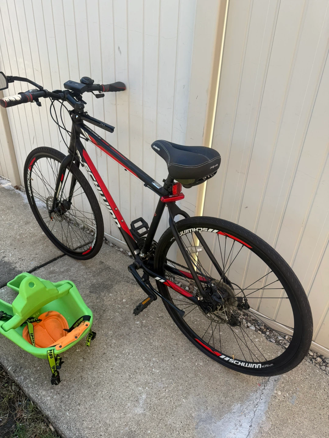 Schwinn Hybrid Bike - photo 3