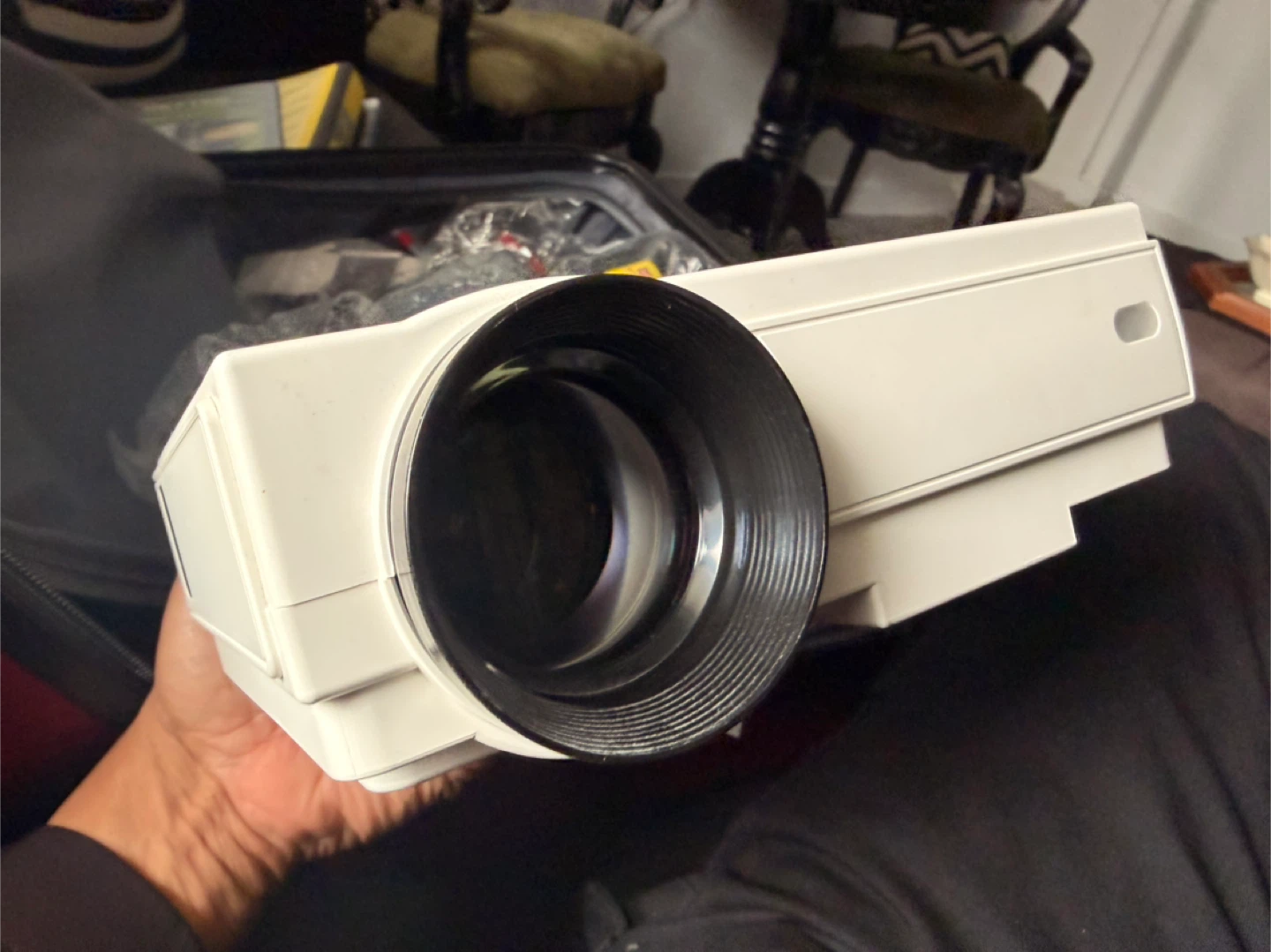 Auking White LED Projector - photo 3