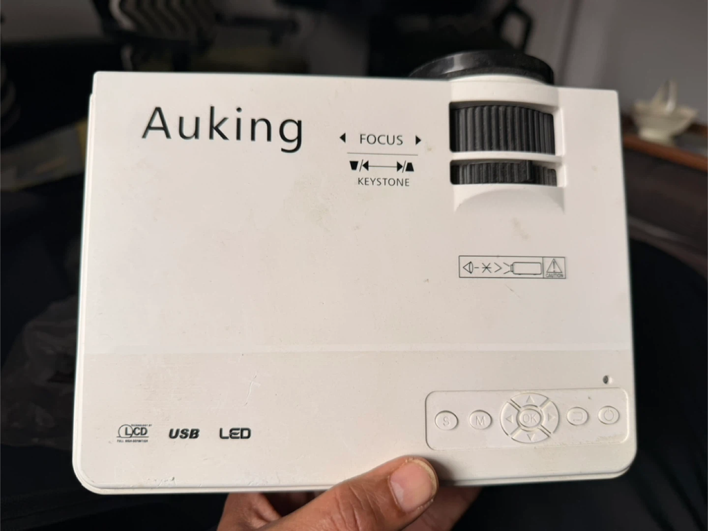 Auking White LED Projector - photo 2