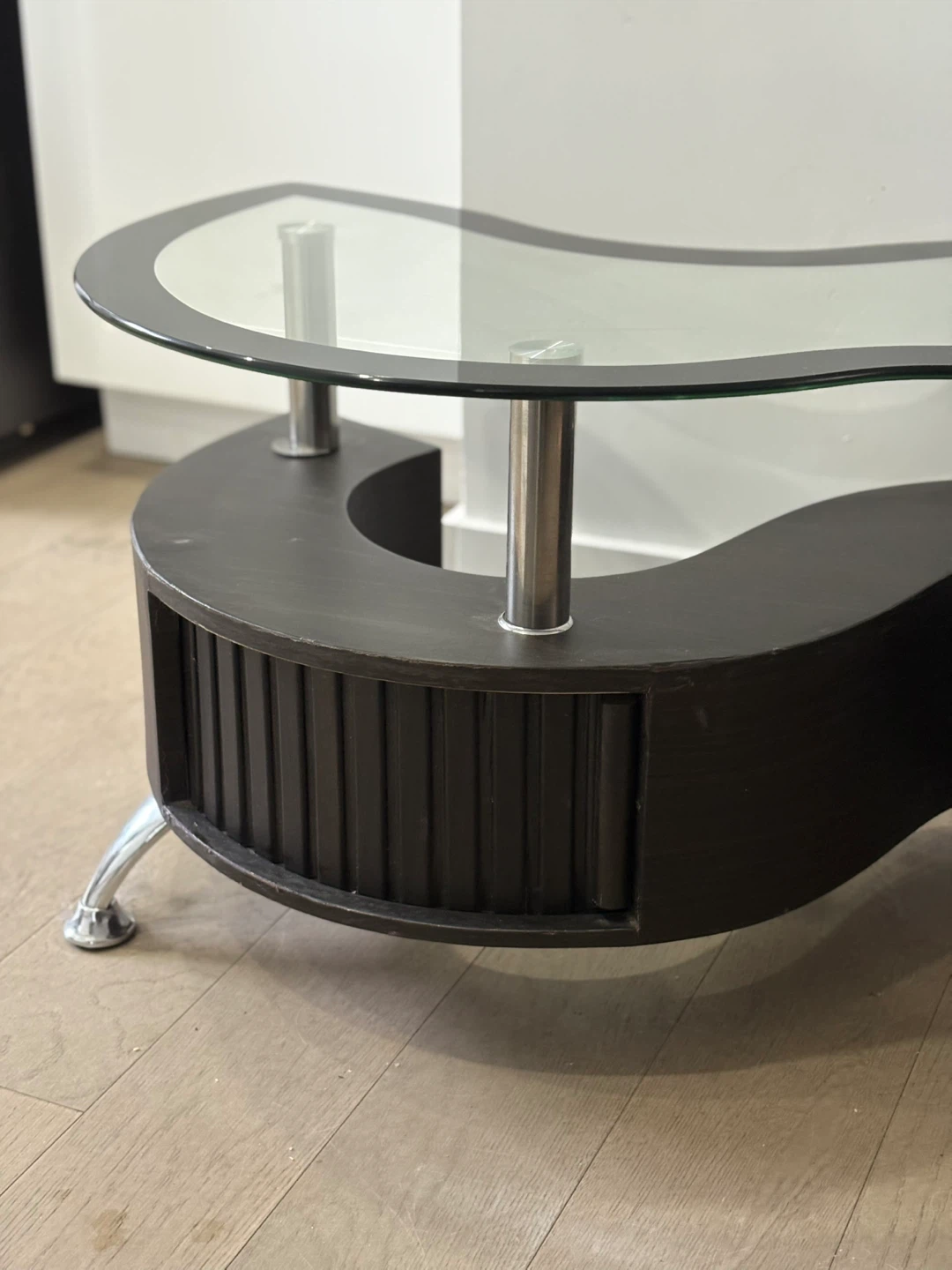 Curved Glass and Wood Coffee Table - photo 4