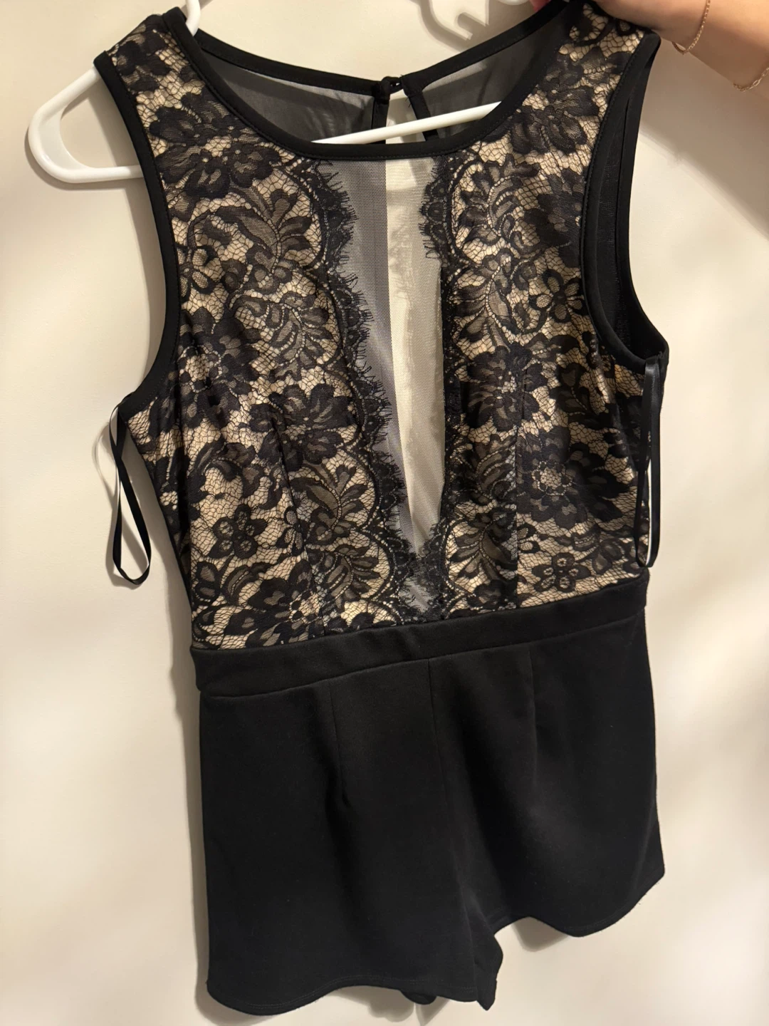 HUGE sale on LOTS of clothes! - photo 3