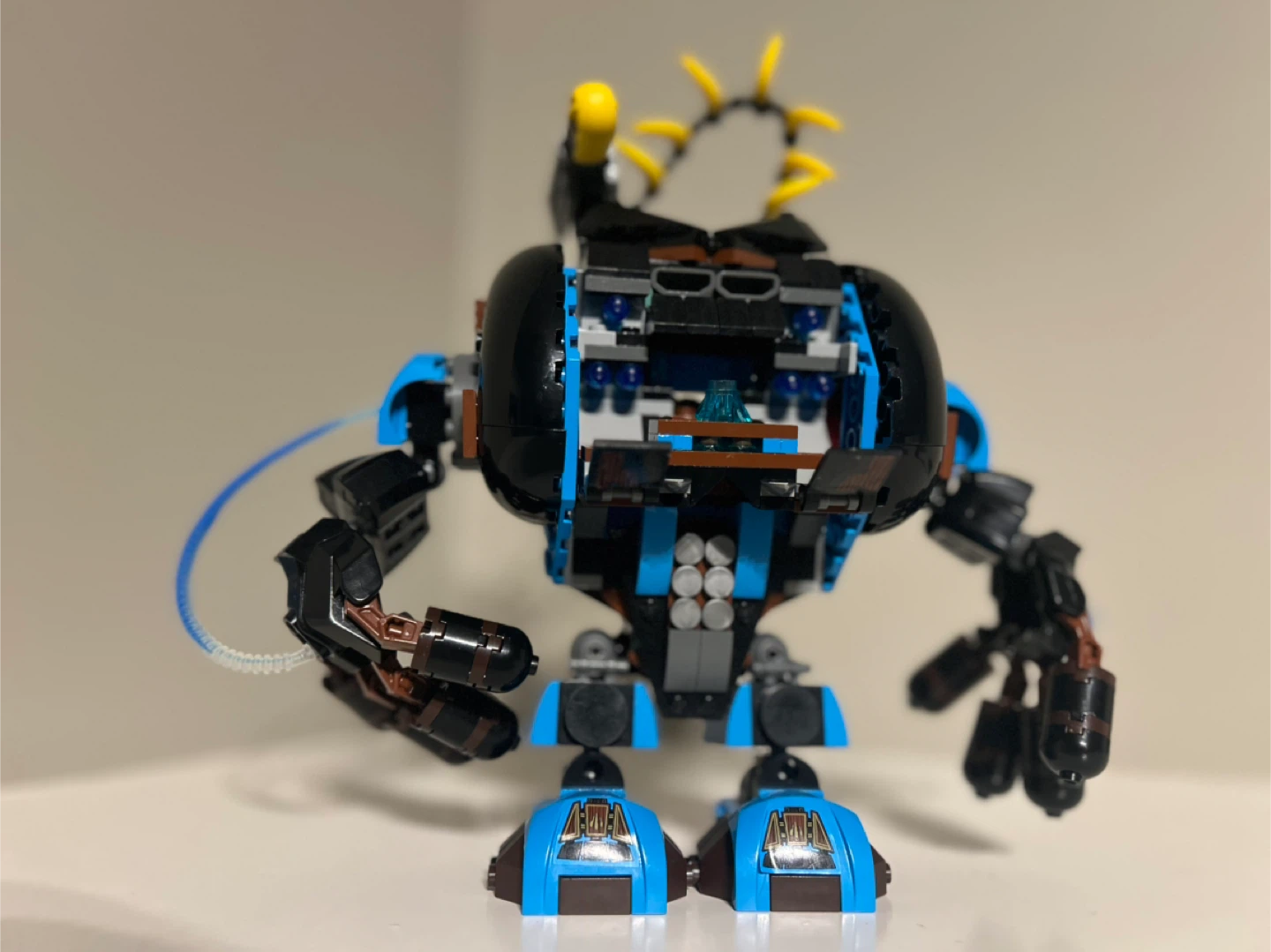 LEGO Chima Gorzan’s Gorilla Striker Set 70008 - photo 4