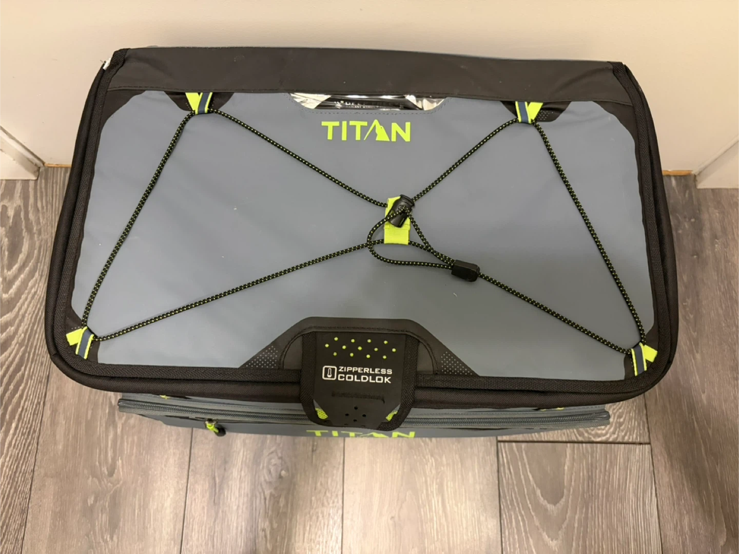Titan Deep Freeze Zipperless Cooler Bag - photo 2