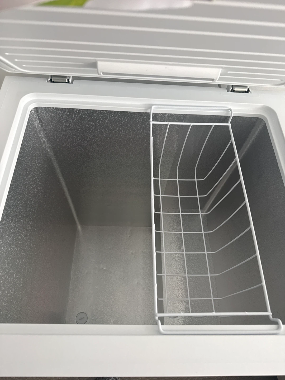 Insignia Chest Freezer - photo 2