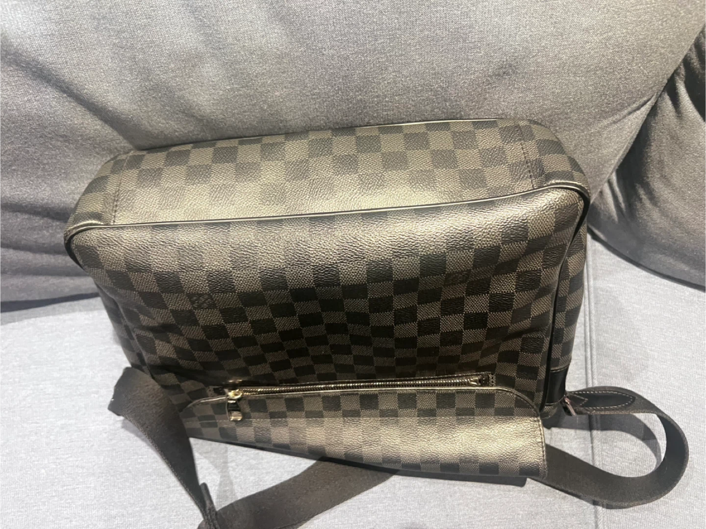 Louis Vuitton Damier Graphite Messenger Bag - photo 3