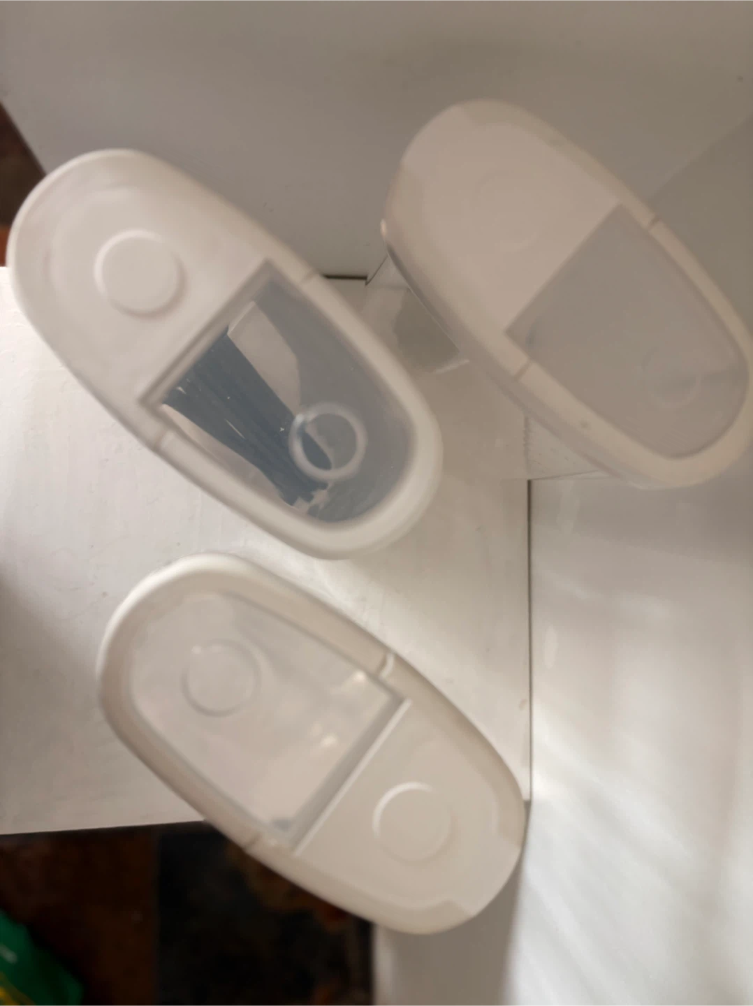 Set of 3 Clear Storage Containers with White Lids