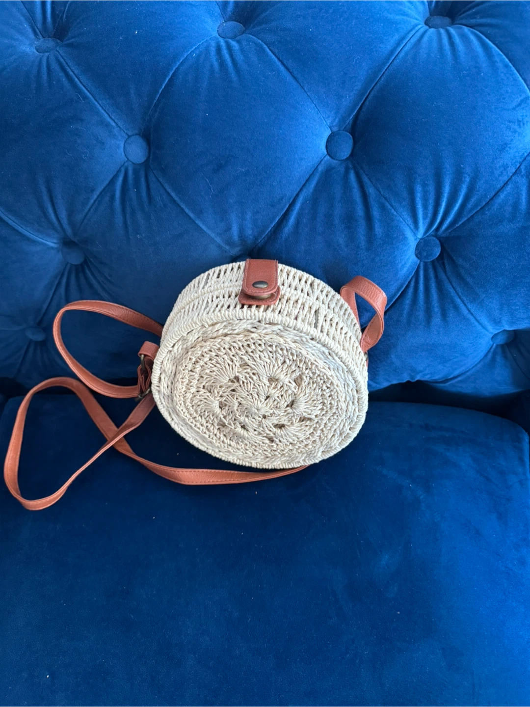Round Woven Straw Bag with Leather Strap - photo 2