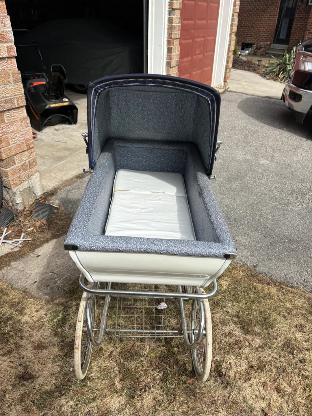 Vintage Baby Pram - photo 3