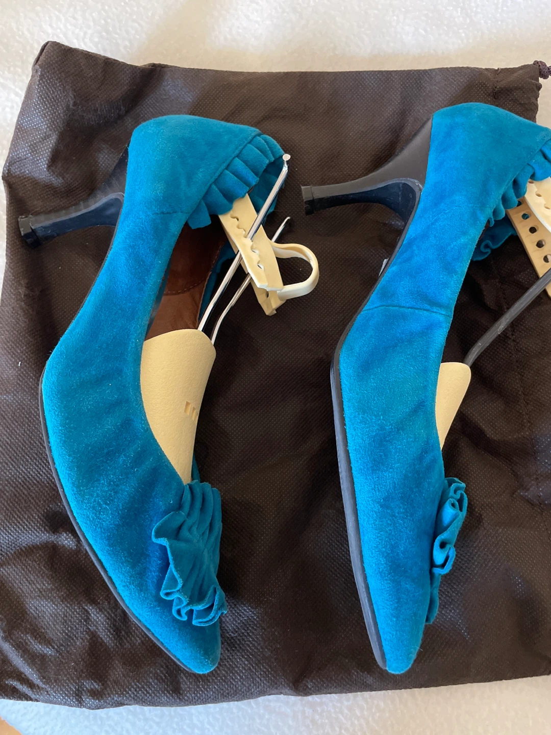 Frey Campbell Teal Suede Ruched Heels - photo 2