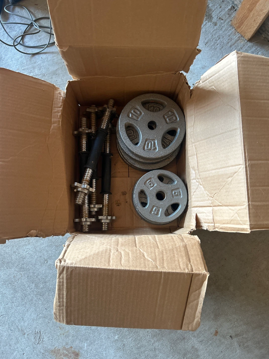 Adjustable Dumbbell Set with Weight Plates