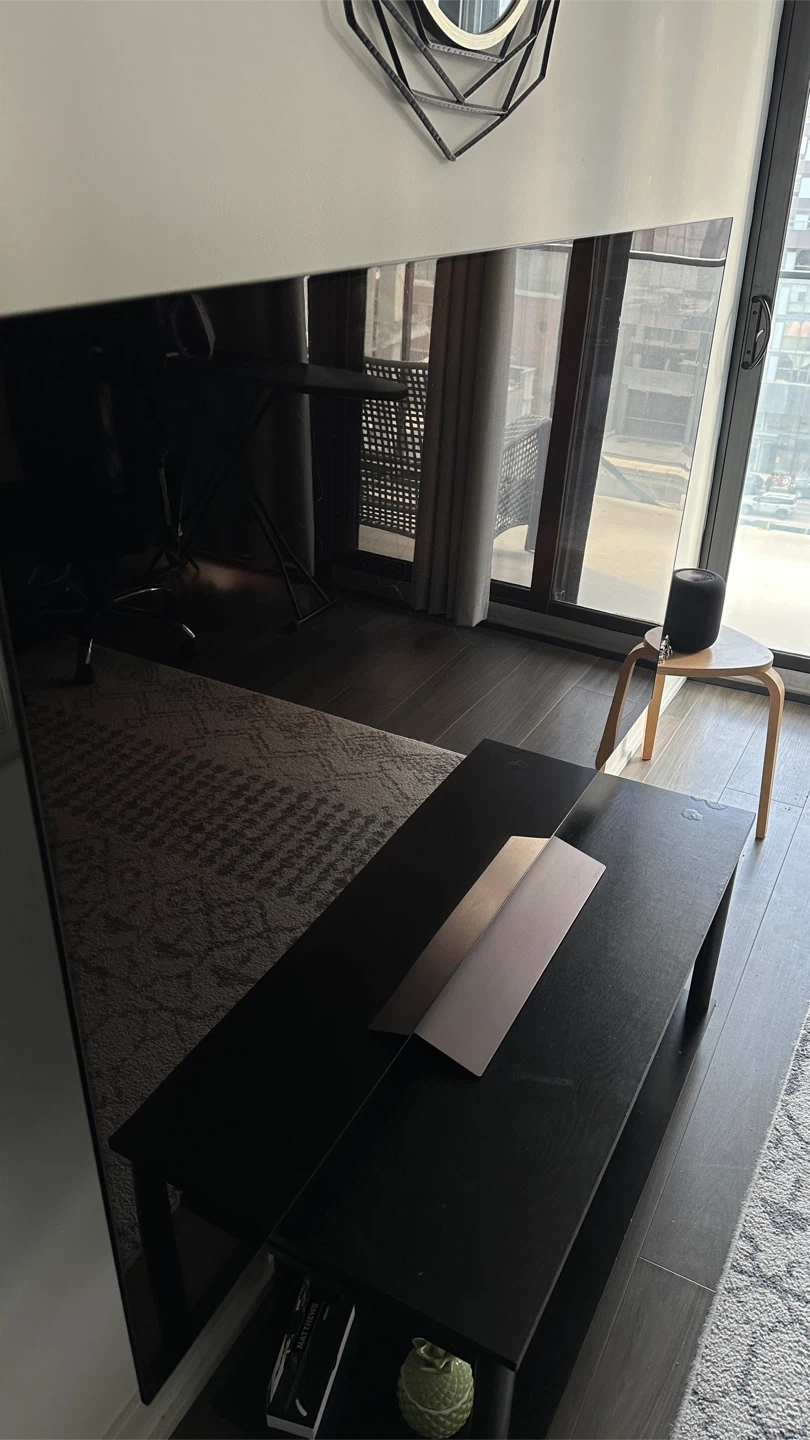LG C4 65” 4K 120Hz OLED TV - photo 2