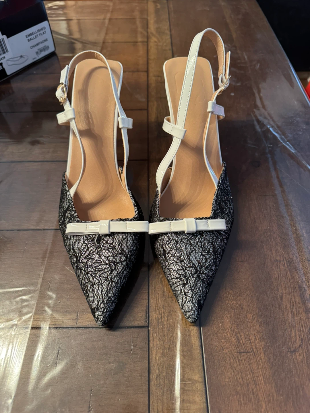 3 pairs kitten heel dress shoes size 9 - photo 5
