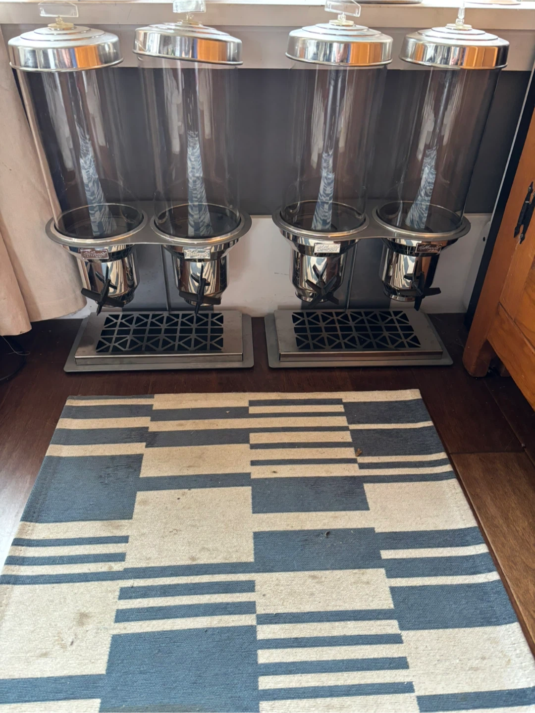 4-Section Cereal Dispenser - photo 2