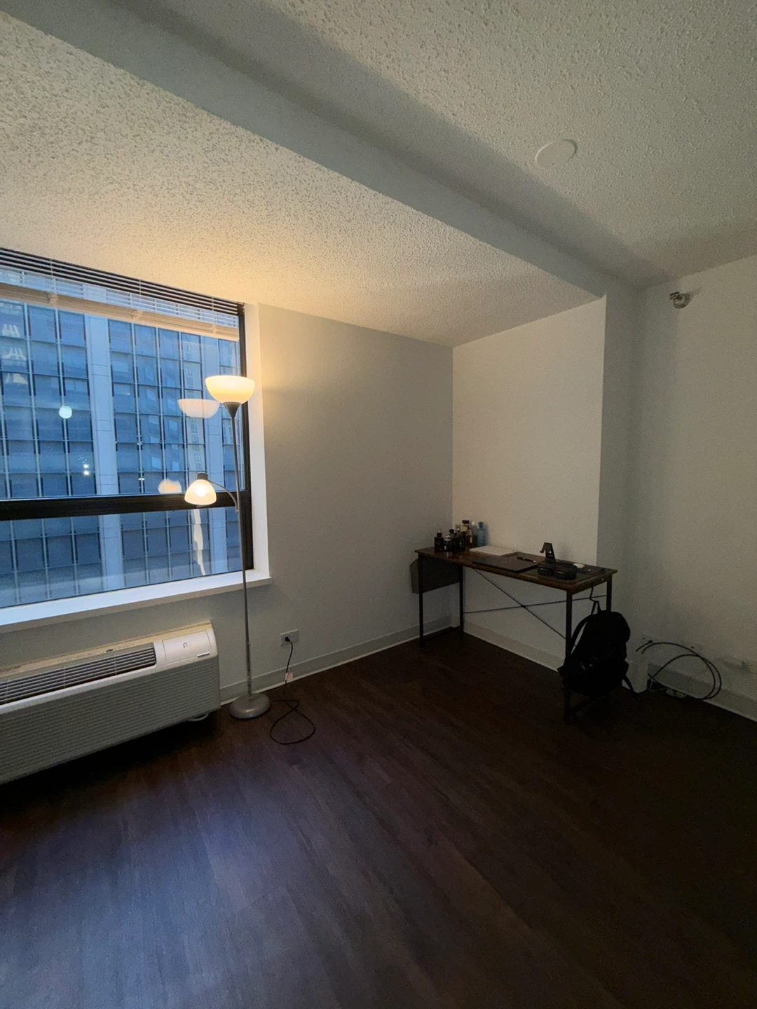 Furnished Convertible Studio- sublet June 1 - photo 4