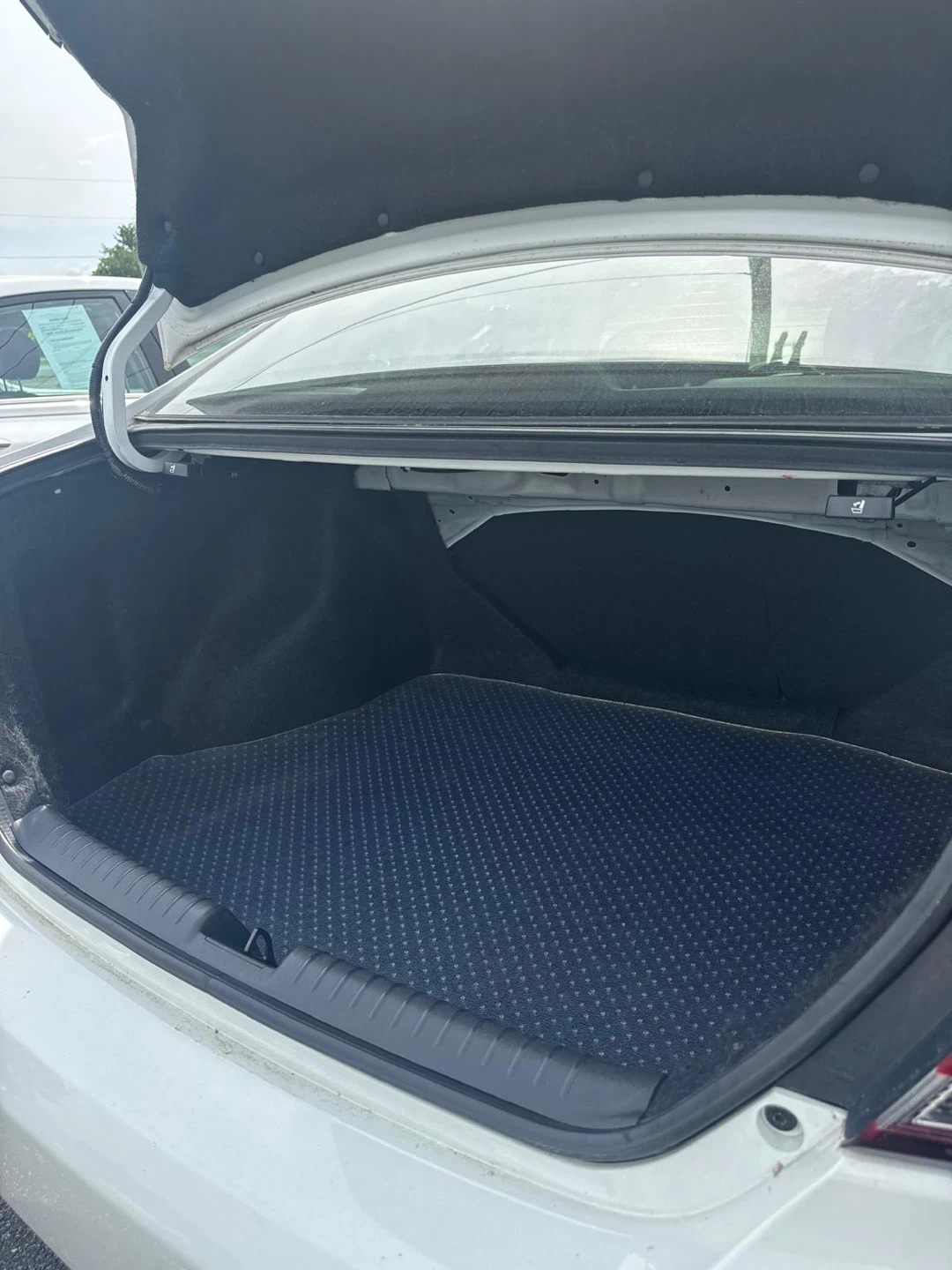 Honda Civic - Black Leather Interior - photo 4