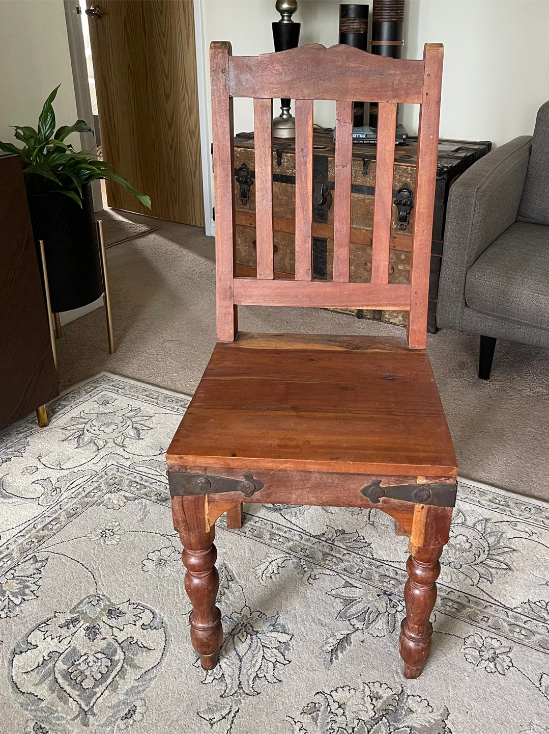 Solid oak wood Accent Chair