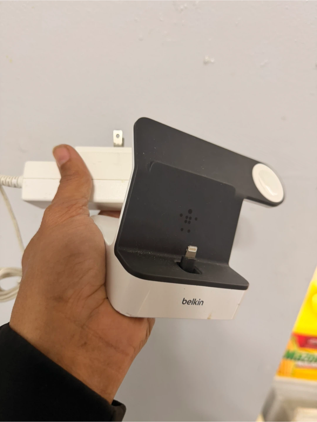 Belkin PowerHouse Charge Dock for Apple Watch + iPhone - photo 2