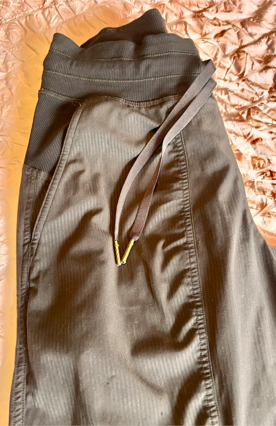 Lululemon Dance Studio Jogger, size 4, mid-rise - photo 4