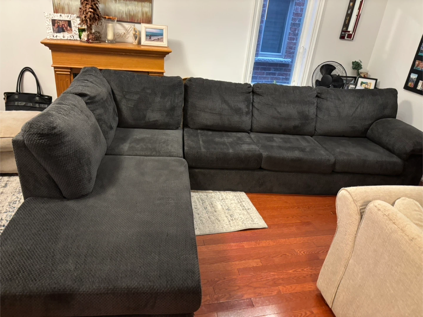 Sectional Couch - photo 2