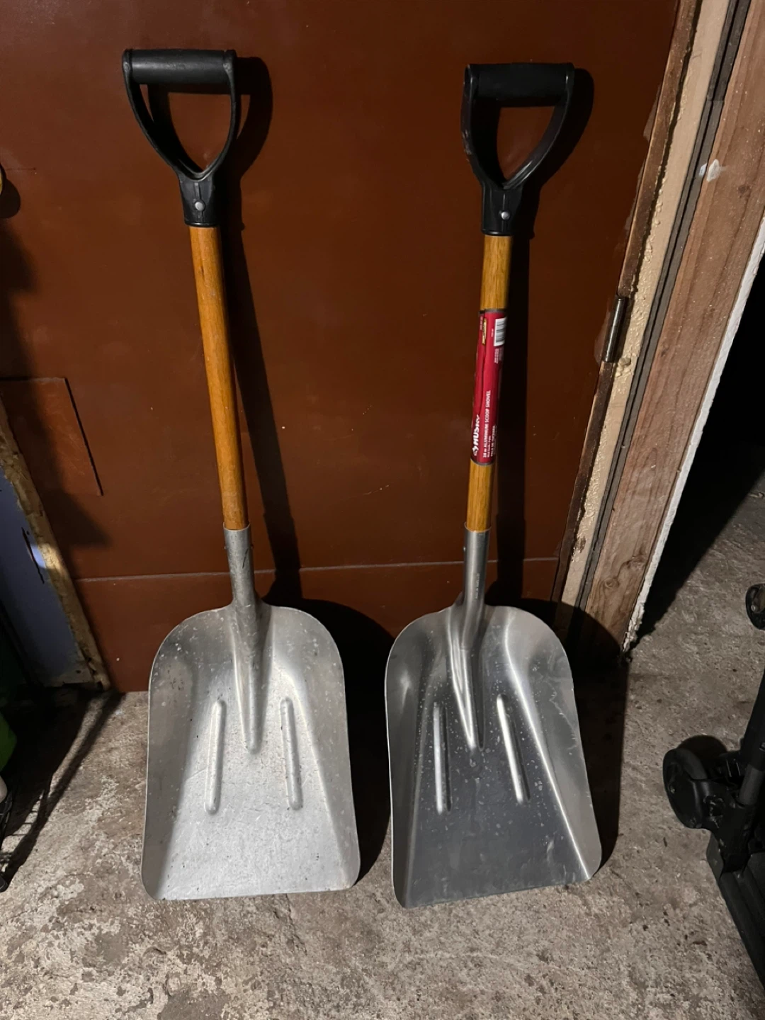 Husky 28 in Aluminum Scoop Shovel (2 Pack) - photo 2