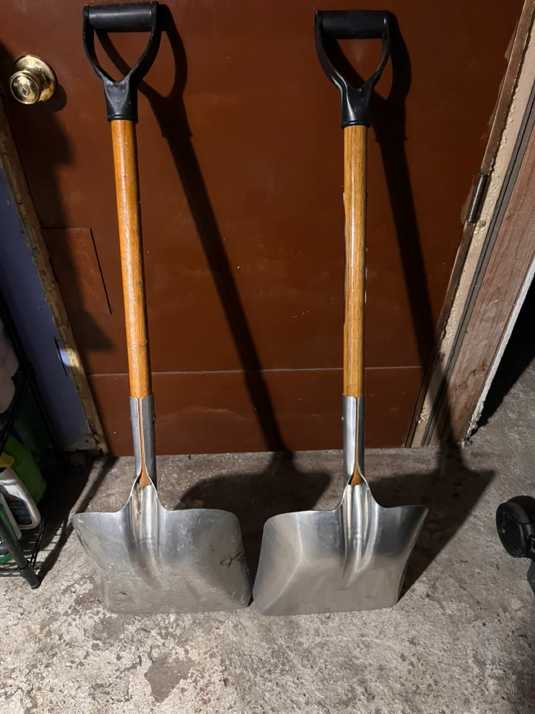 Husky 28 in Aluminum Scoop Shovel (2 Pack)
