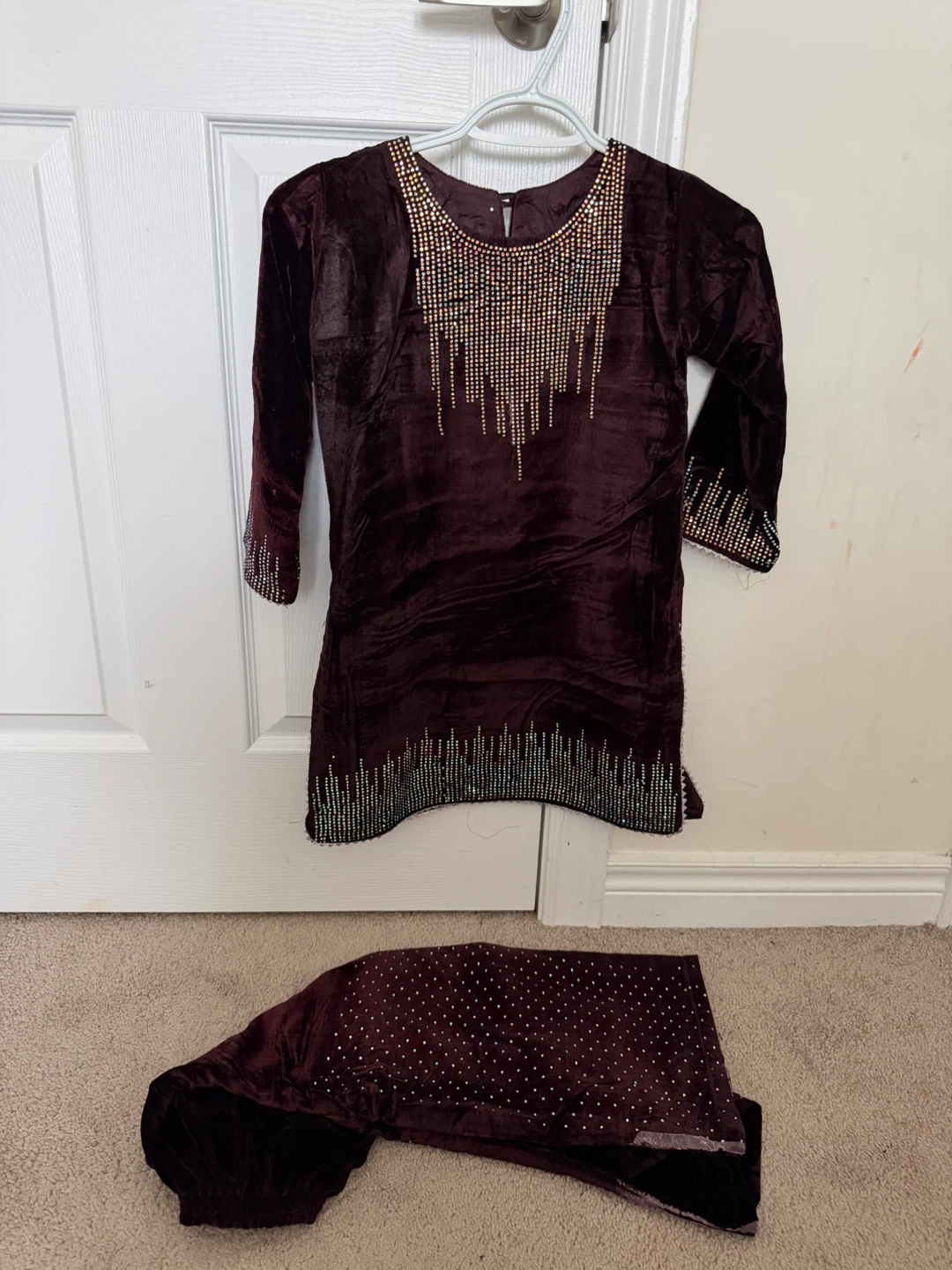 Kids Velvet Kurti with Pants Set - photo 2