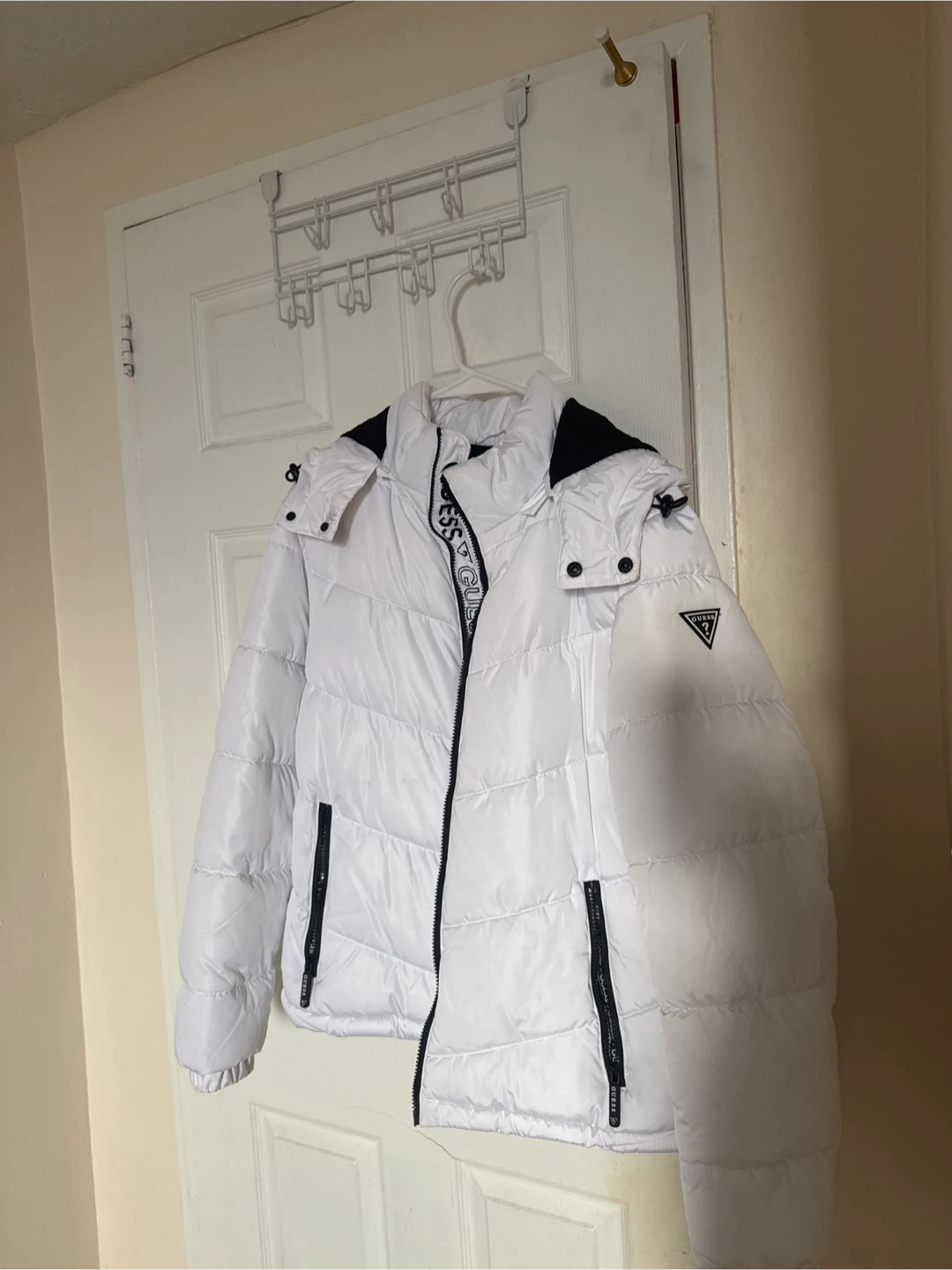 Guess Puffer Jacket - White - photo 2