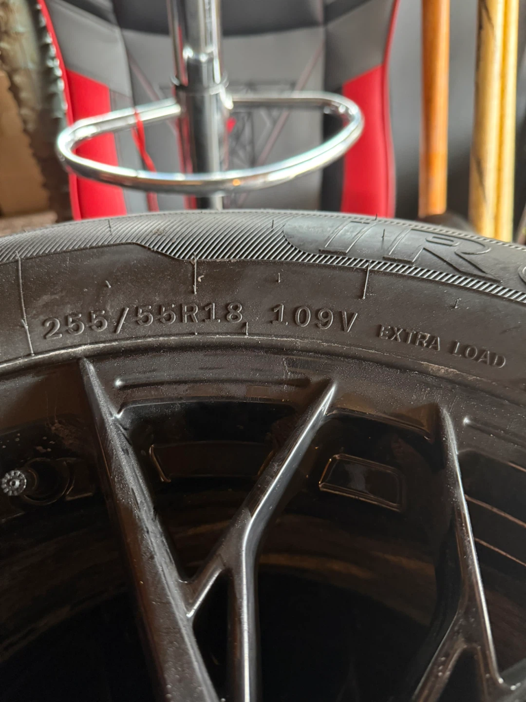 Set of 4 20 inch FIR Wheels with 255/55R18 Tires - photo 2