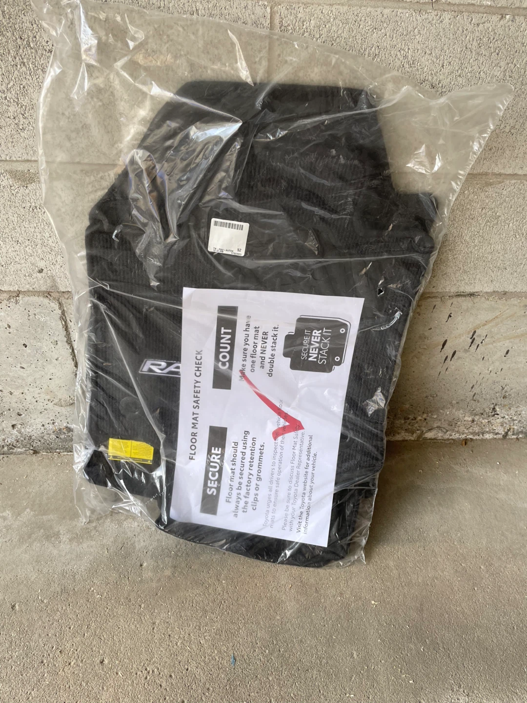 Toyota RAV 4 2023 mats