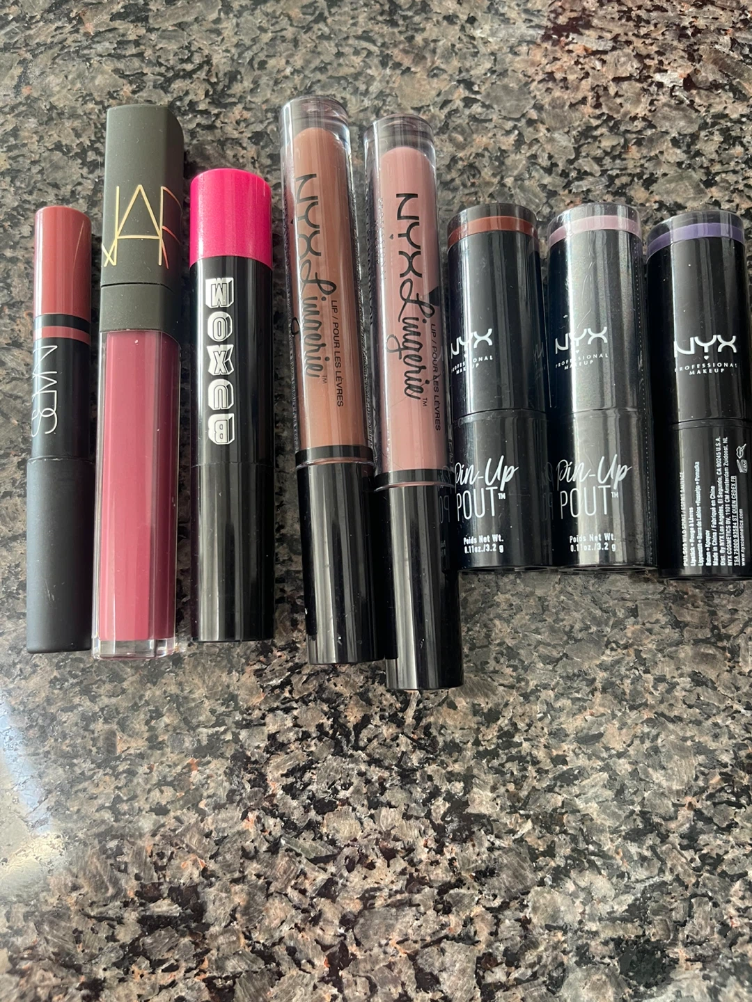 Mixed Lot: NARS, bareMinerals, Buxom Lip Products - photo 2