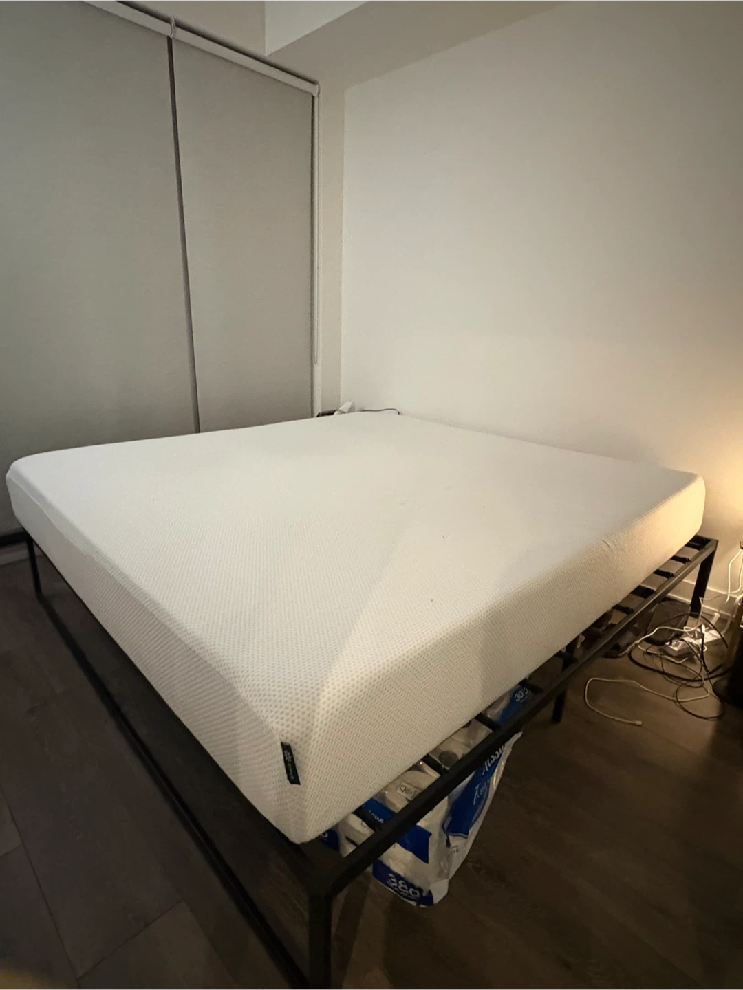Zinus King Bed Frame - ABEL 14 inch Metal Platform Bed - photo 2