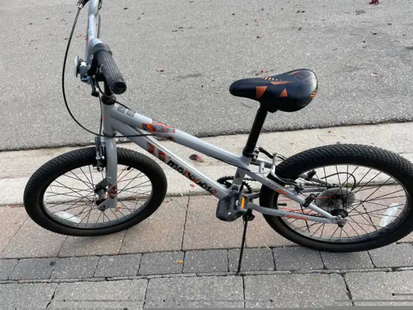 20" Mongoose MTMX Boys' Freestyle Bike, Gray - photo 2