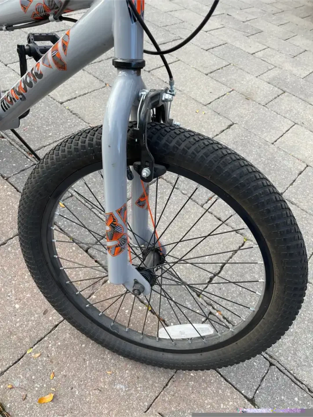 20" Mongoose MTMX Boys' Freestyle Bike, Gray - photo 3