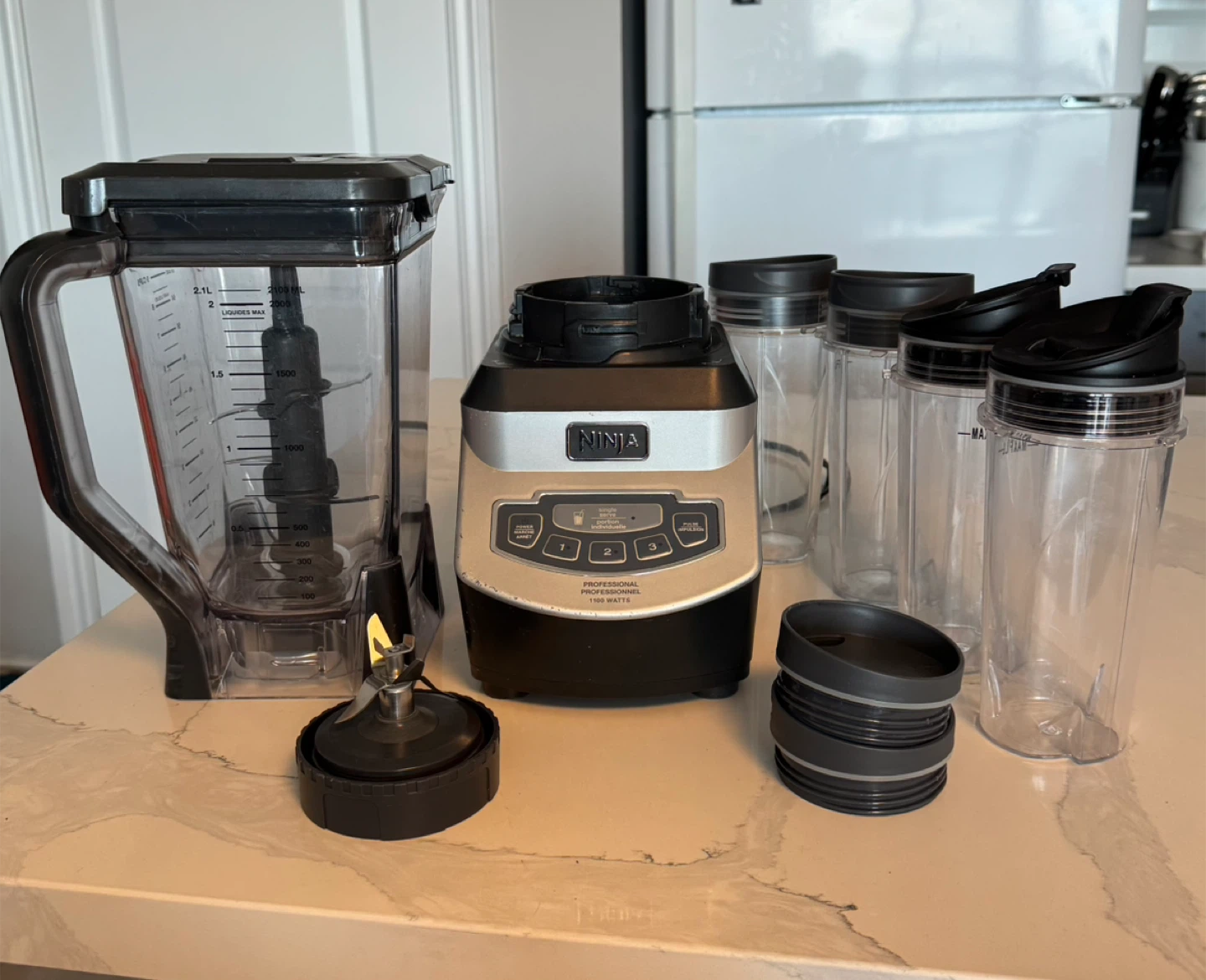 Ninja Professional Blender + 4 cups (Used)