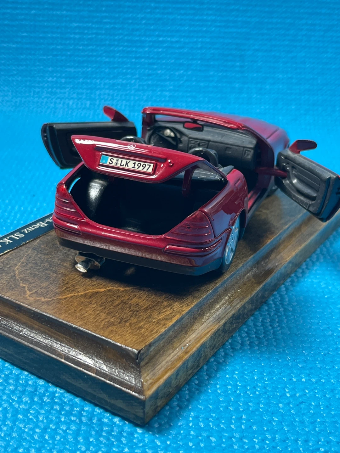 VINTAGE Maisto 1996 Mercedes-Benz SLK 230 Diecast – 1:18 Scale - photo 5