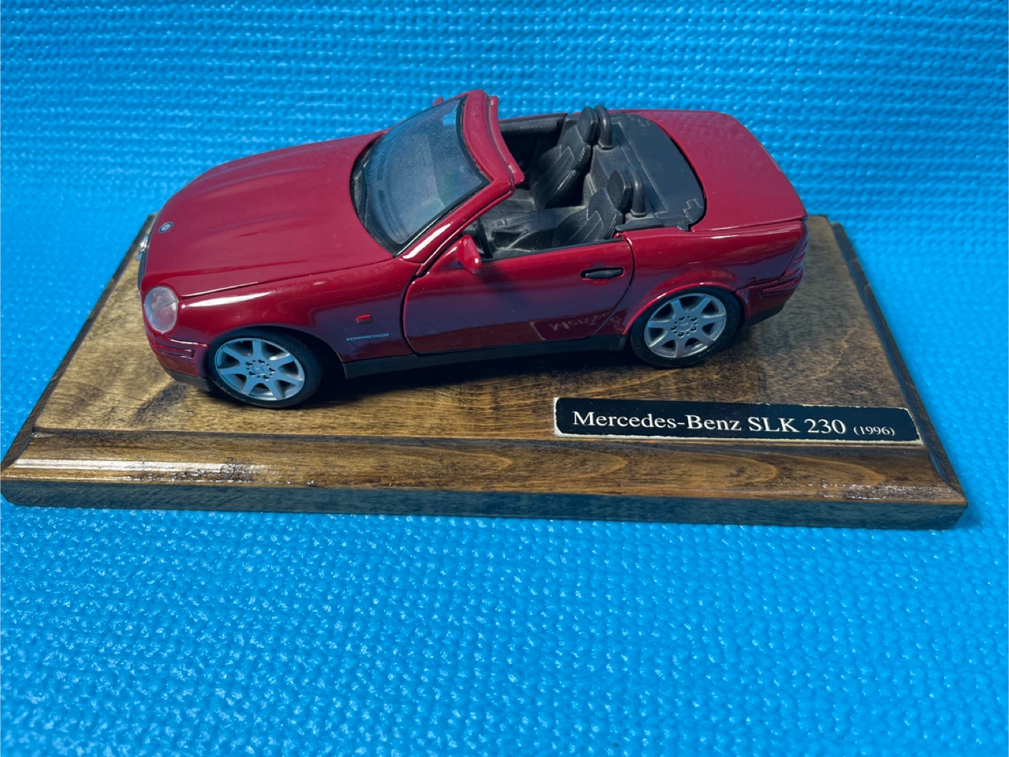VINTAGE Maisto 1996 Mercedes-Benz SLK 230 Diecast – 1:18 Scale