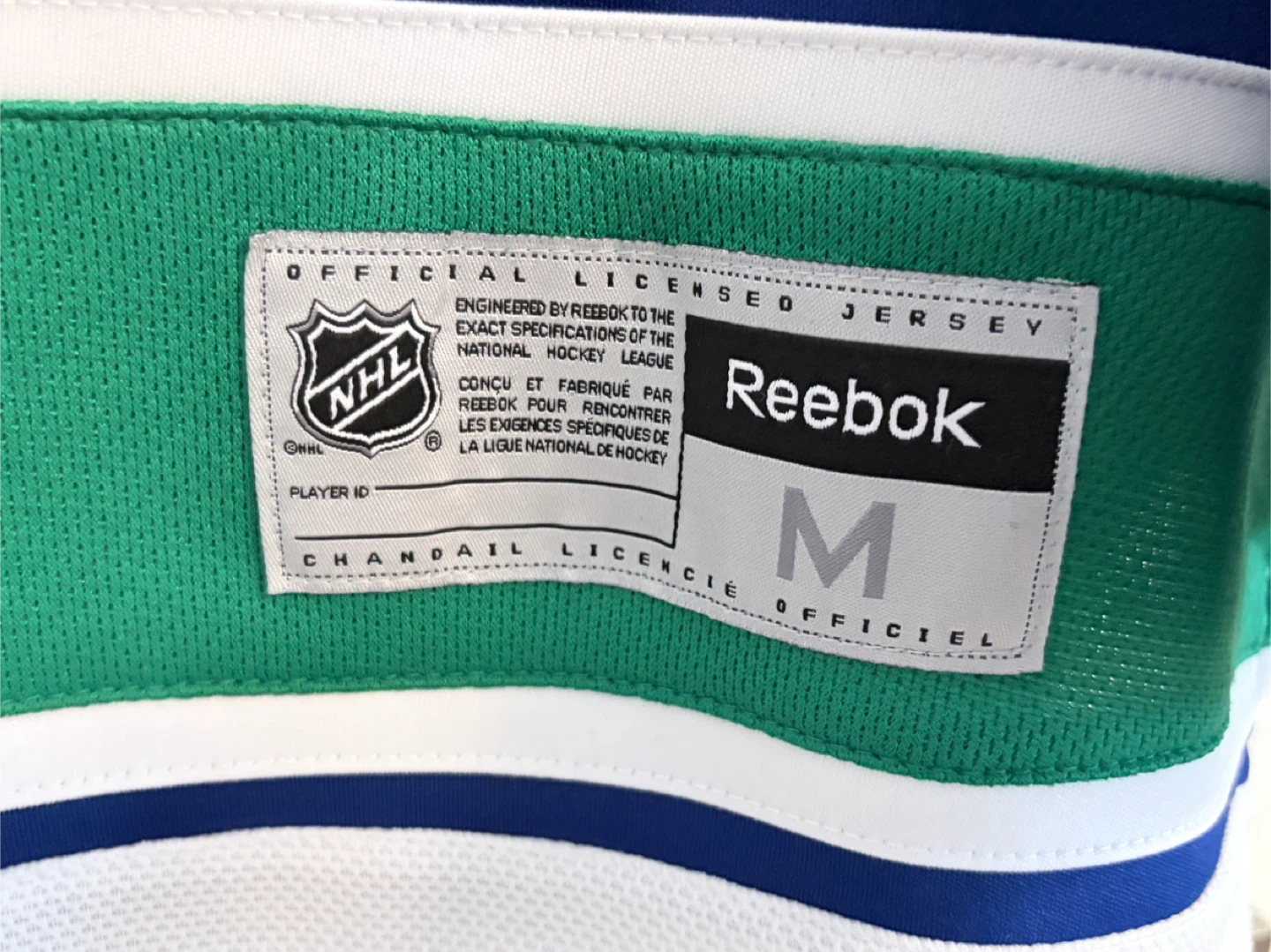Authentic Reebok Vancouver Canucks Orca White Jersey Size Medium - photo 4